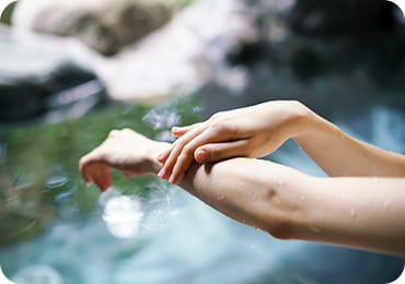 中津川温泉の源泉100％ 化粧水のようなトロトロの温泉